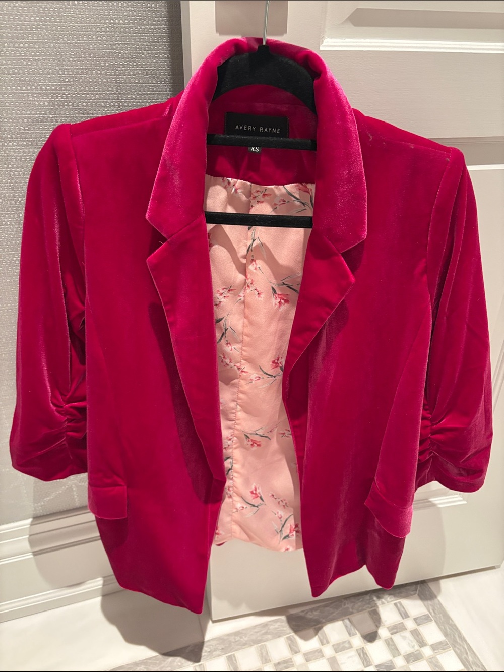 Women's Fuchsia Velvet Blazer